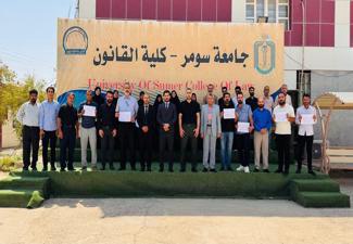 كلية القانون – جامعة سومر تقف دقيقة صمت في ذكرى الإبادة الجماعية للمكوّن الإيزيدي