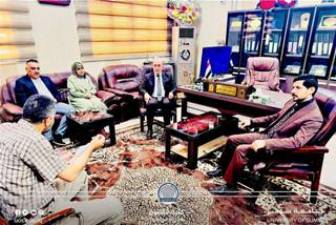 مساعد رئيس جامعة سومر يتفقد القاعات الامتحانية وشعب كلية القانون